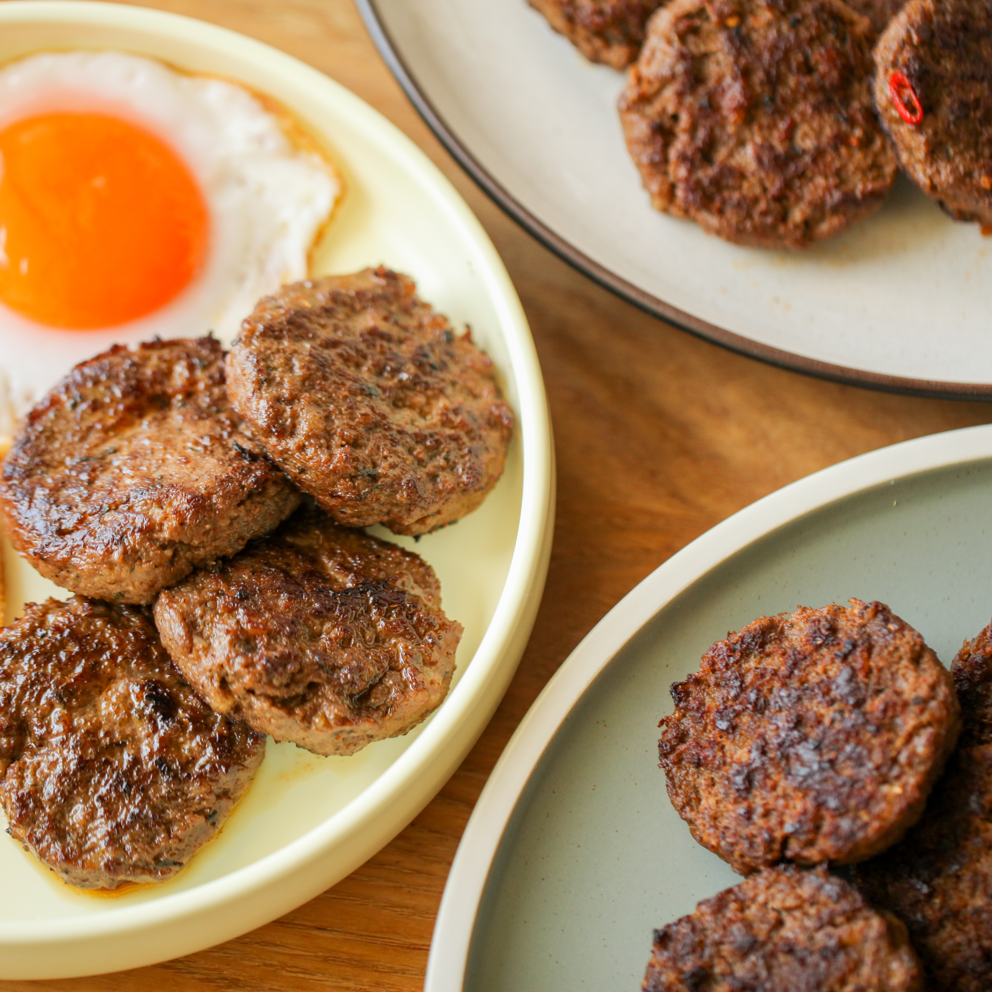 Spicy American-style beef breakfast sausage patties